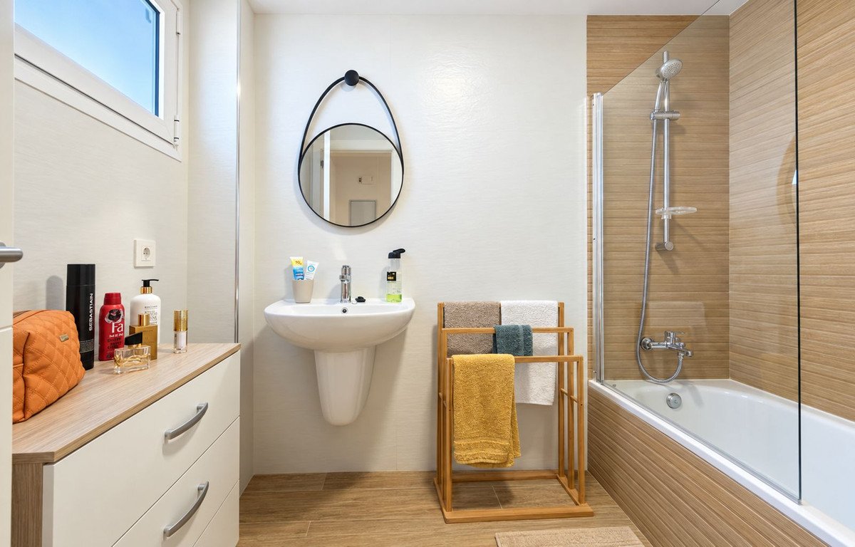 2 Bed Ground Floor Apartment in Casares Playa