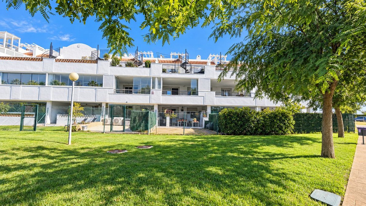 2 Bed Ground Floor Apartment in Casares Playa