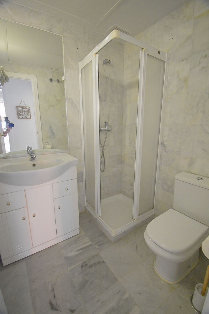 2 Bed Ground Floor Apartment in Riviera del Sol