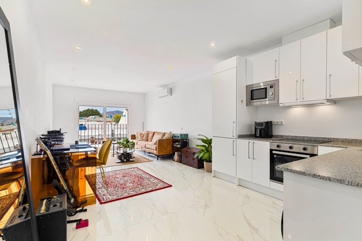 2 Bed Ground Floor Apartment in Marbella