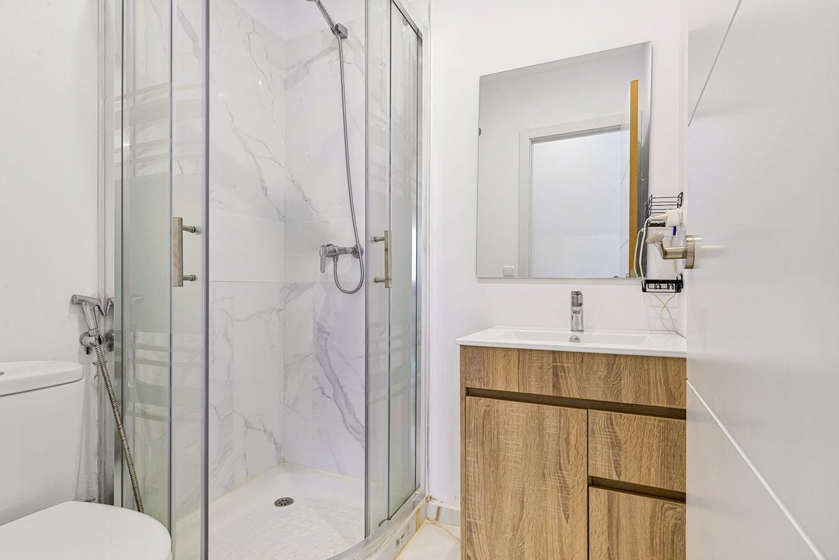 2 Bed Ground Floor Apartment in Marbella