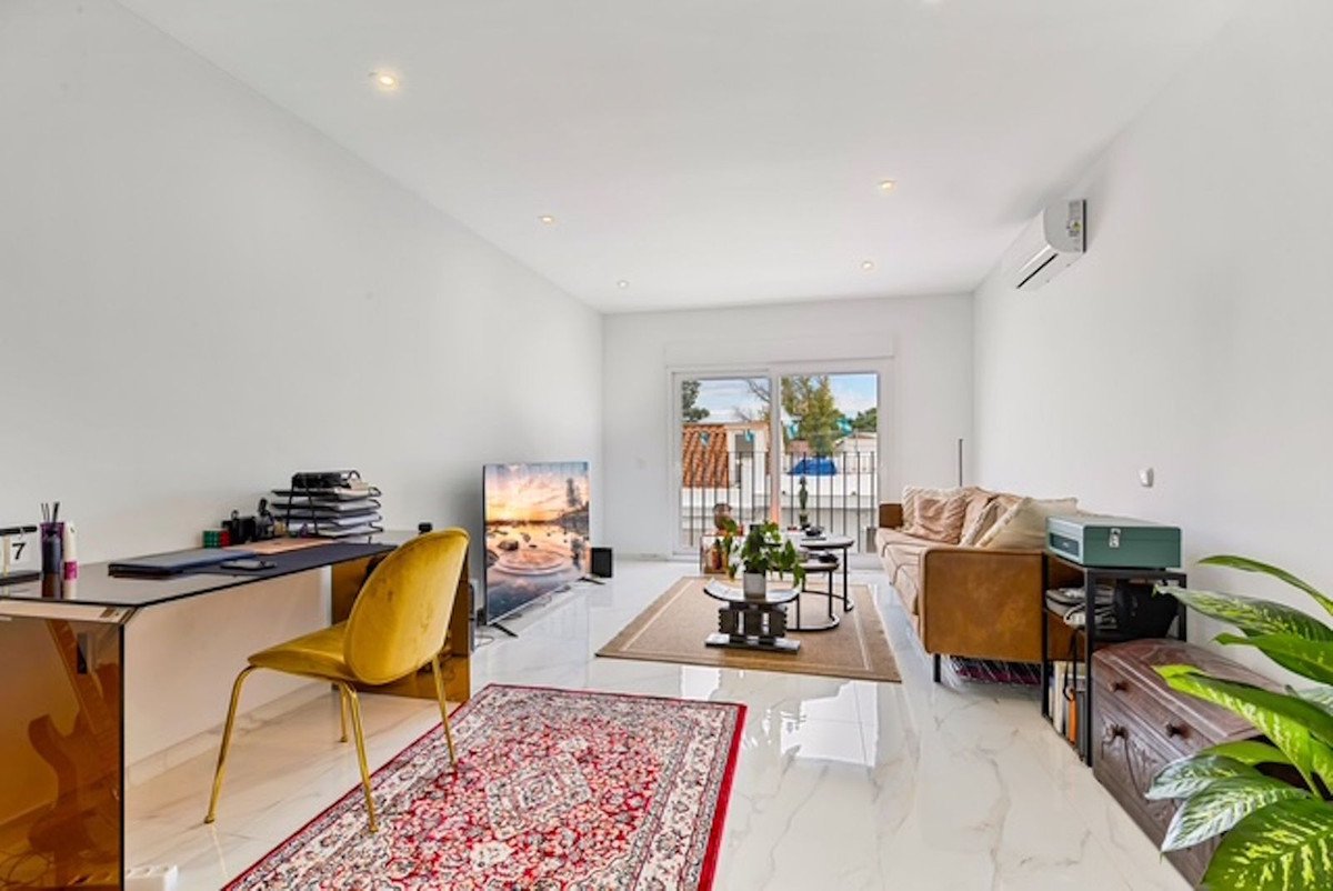2 Bed Ground Floor Apartment in Marbella