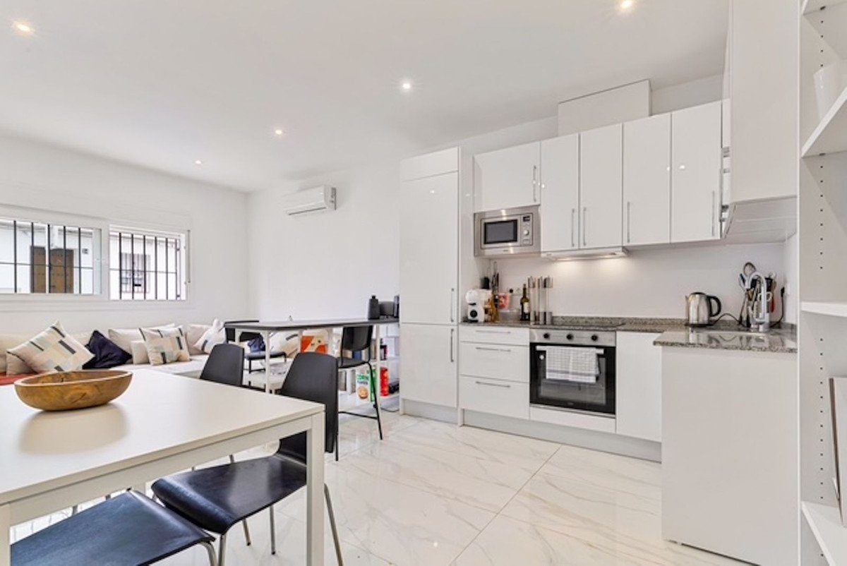 2 Bed Ground Floor Apartment in Marbella