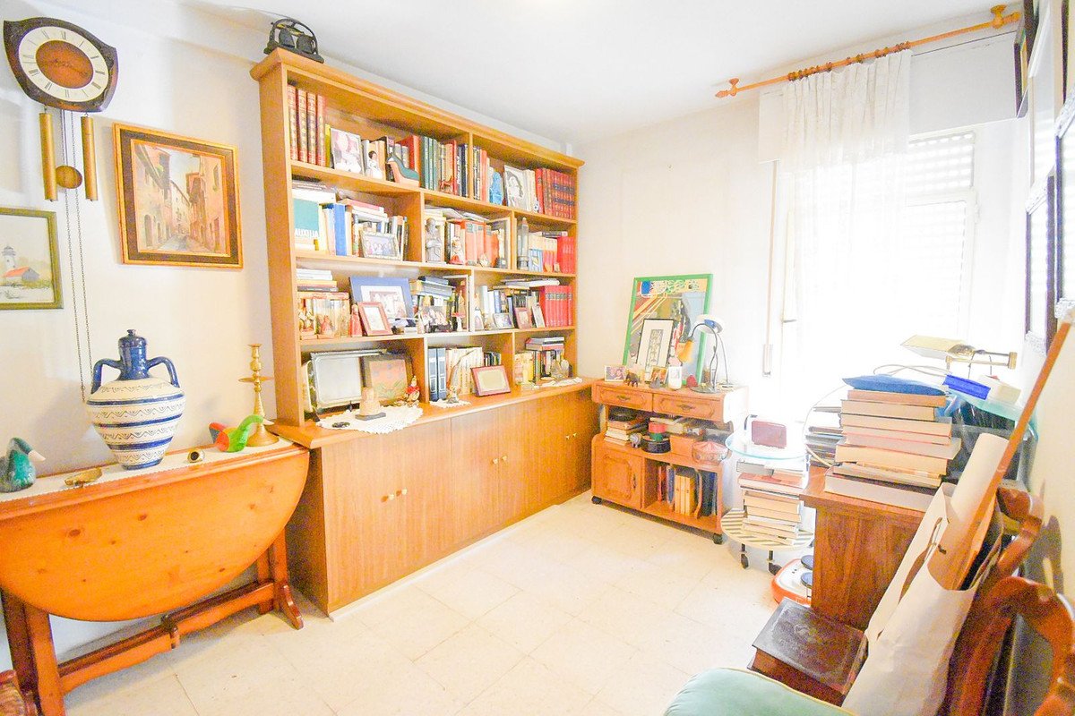 3 Bed Middle Floor Apartment in Fuengirola