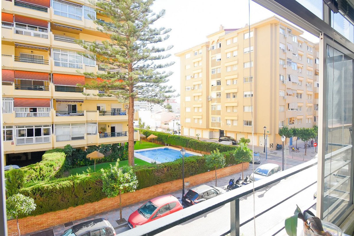 3 Bed Middle Floor Apartment in Fuengirola