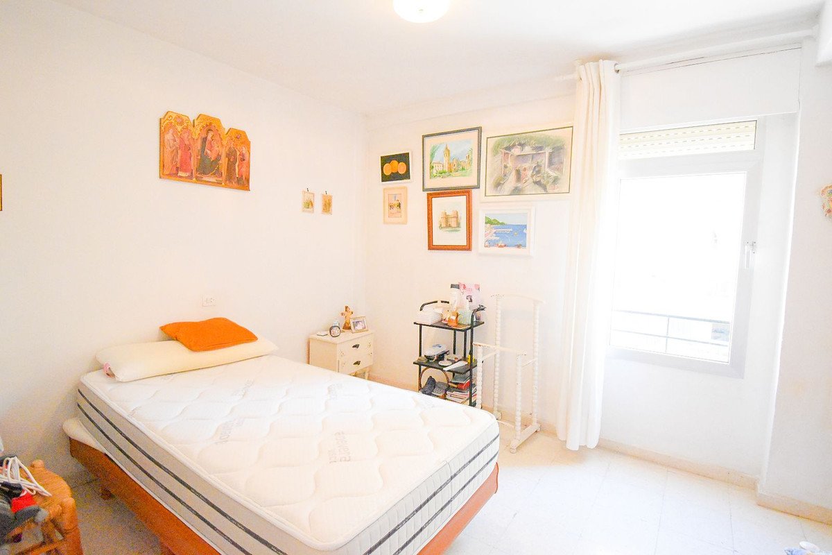 3 Bed Middle Floor Apartment in Fuengirola