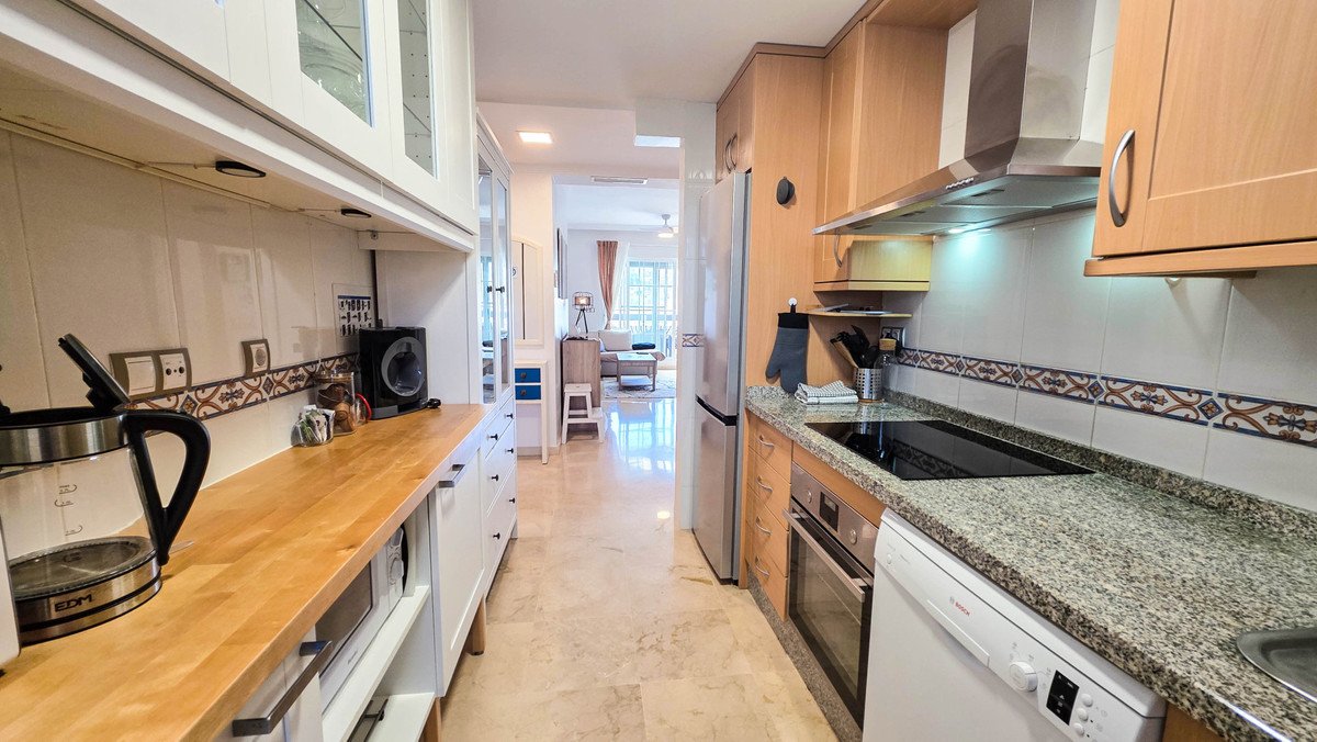2 Bed Penthouse in San Luis de Sabinillas