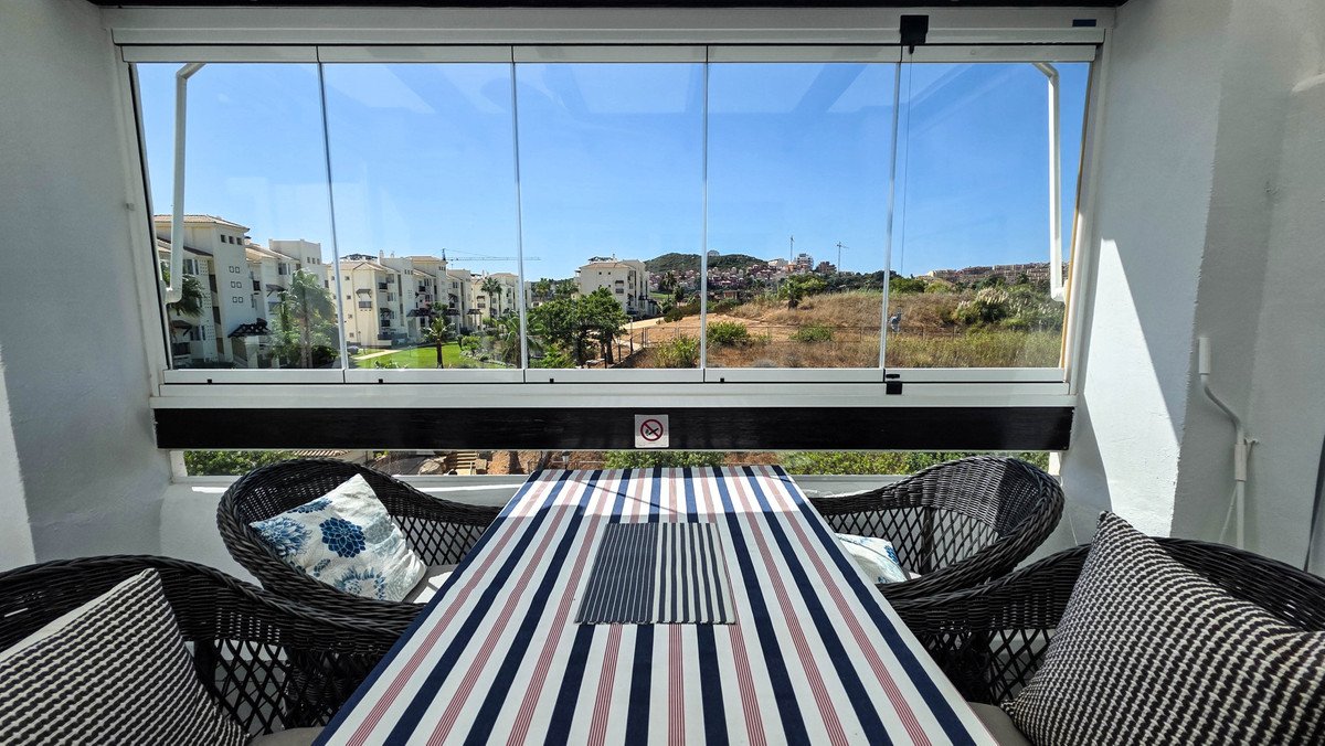 2 Bed Penthouse in San Luis de Sabinillas