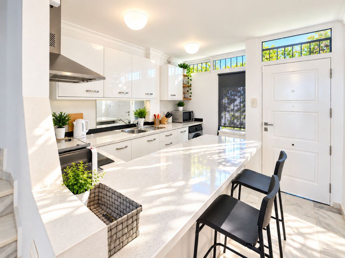 2 Bed Townhouse in La Duquesa