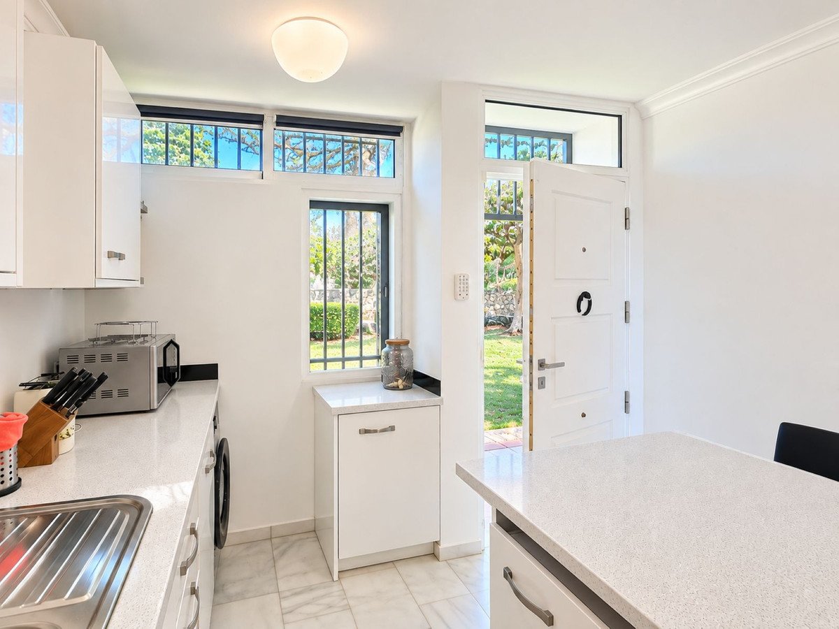 2 Bed Townhouse in La Duquesa