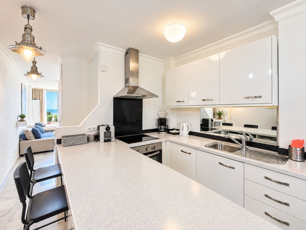 2 Bed Townhouse in La Duquesa