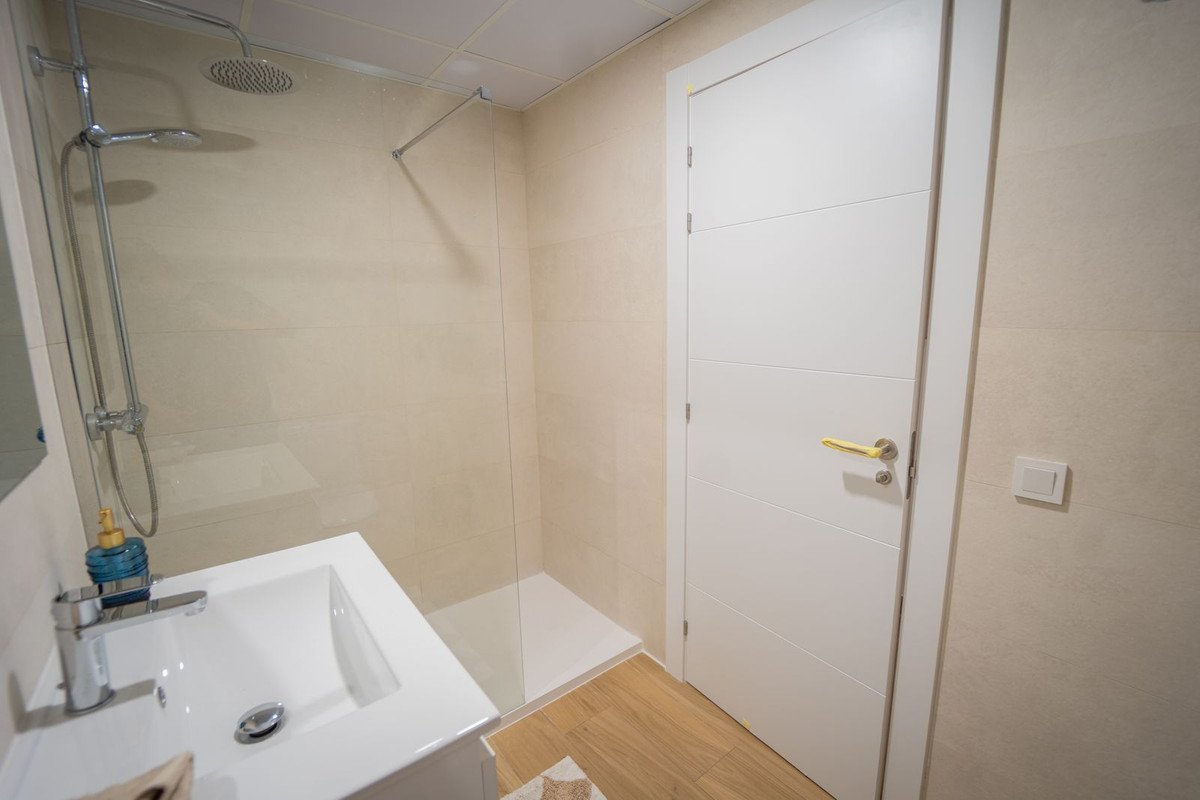 2 Bed Top Floor Apartment in Villajoyosa