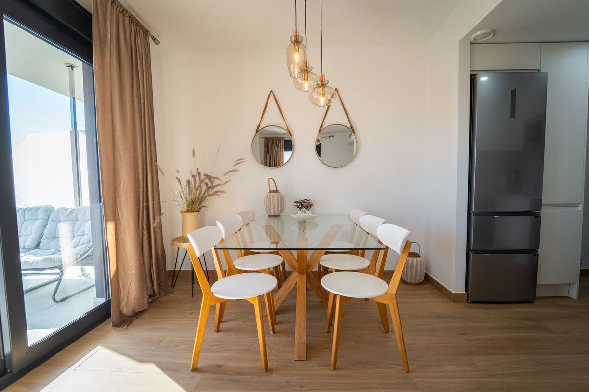 2 Bed Top Floor Apartment in Villajoyosa