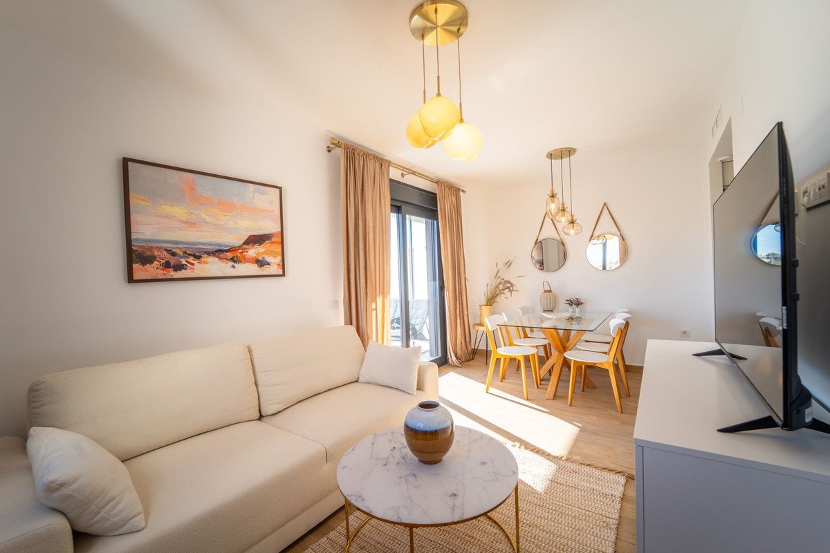 2 Bed Top Floor Apartment in Villajoyosa