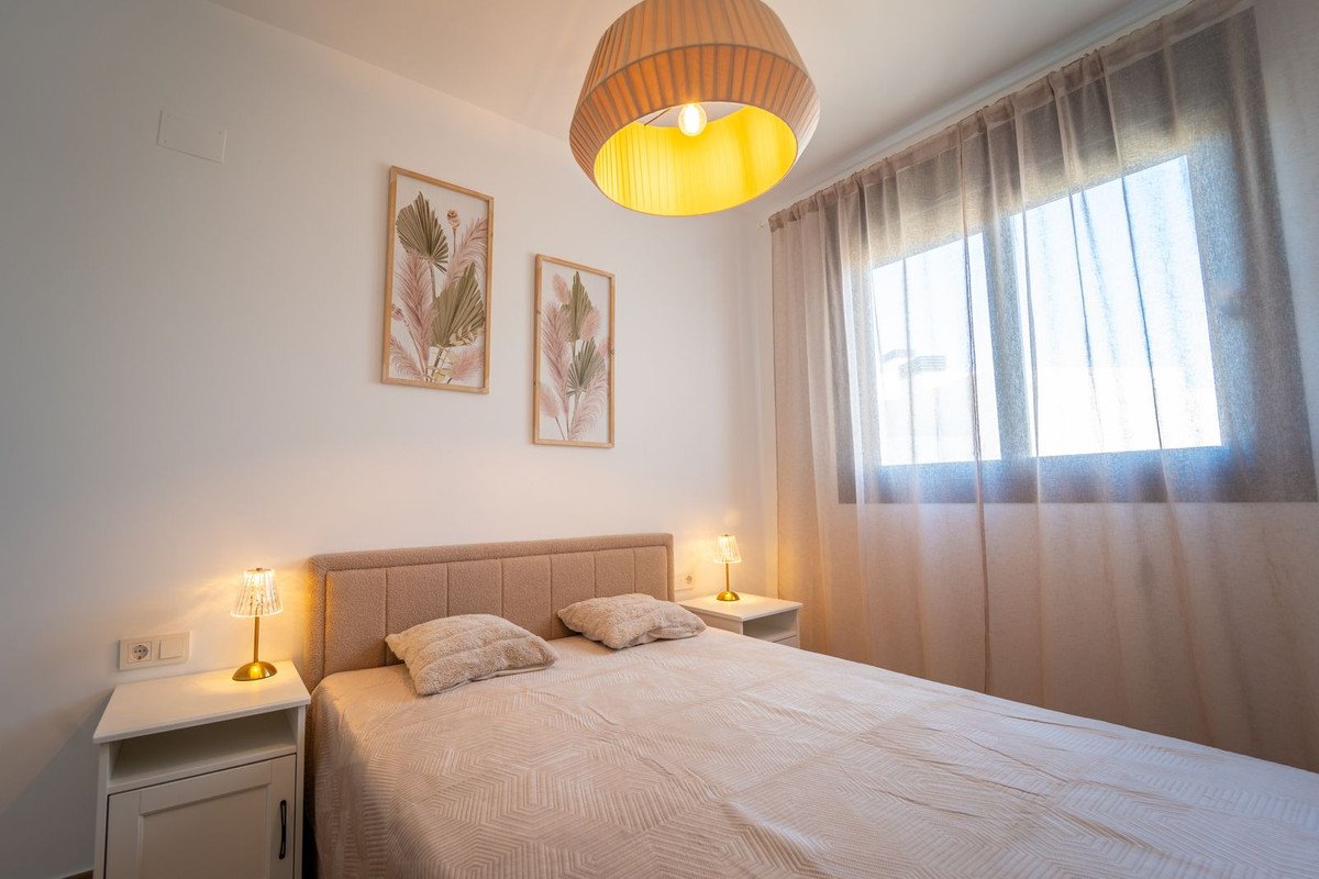 2 Bed Top Floor Apartment in Villajoyosa