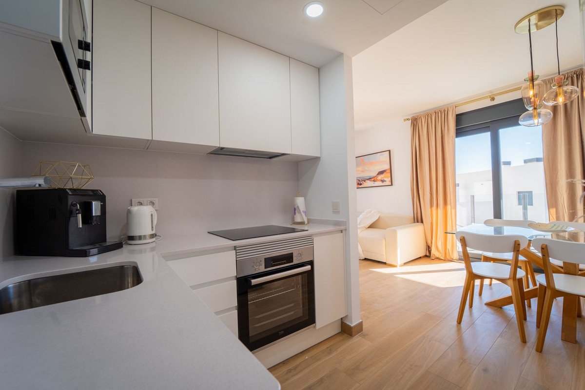 2 Bed Top Floor Apartment in Villajoyosa