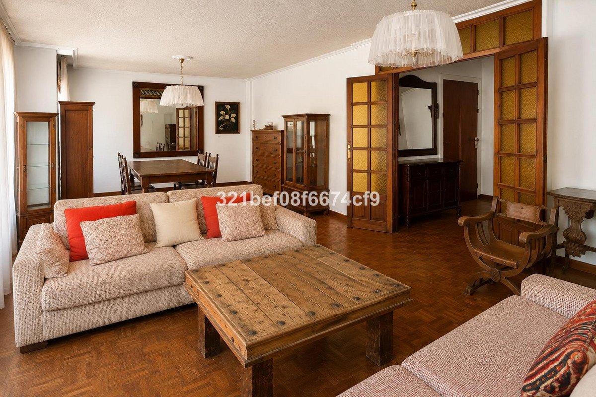 4 Bed Ground Floor Apartment in Málaga