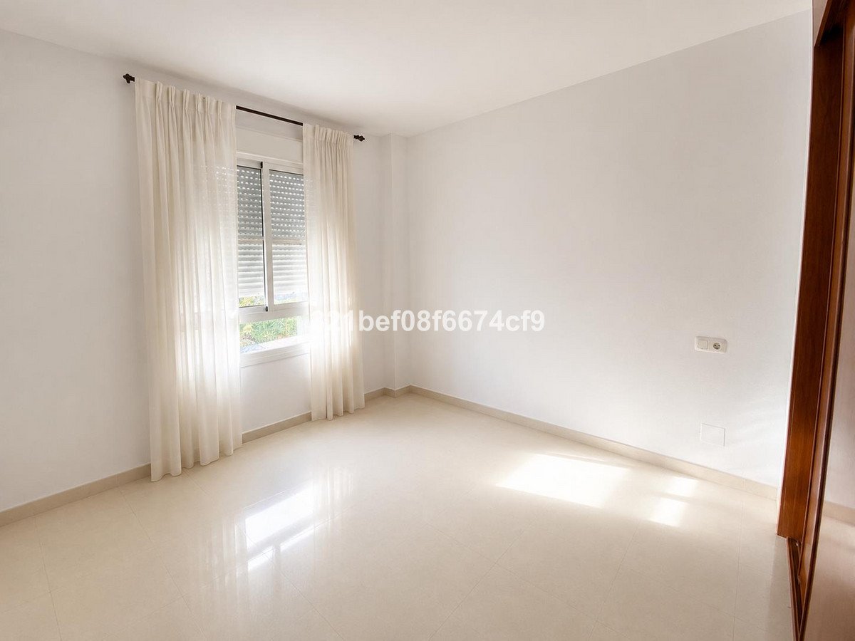 4 Bed Ground Floor Apartment in Teatinos