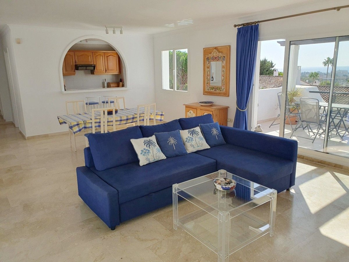 2 Bed Penthouse in El Paraiso