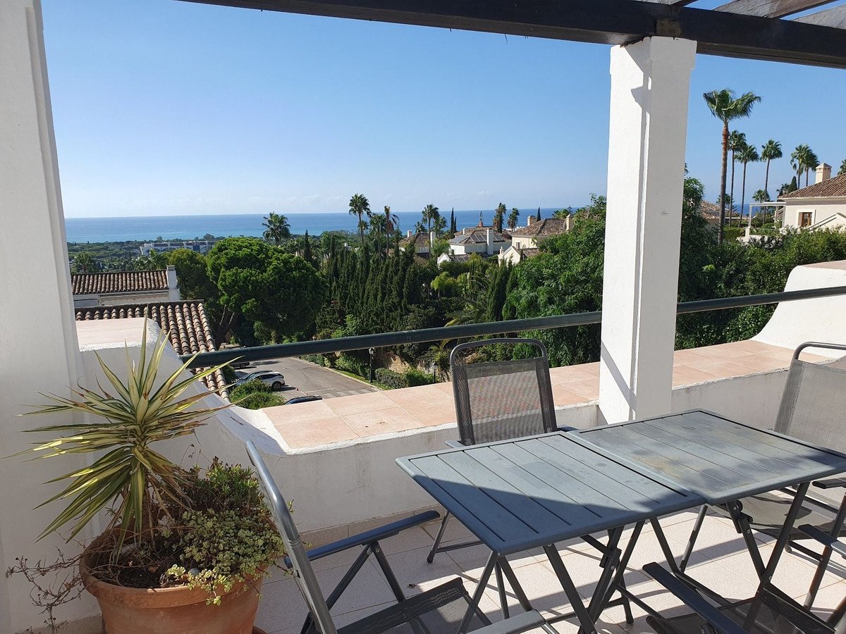 2 Bed Penthouse in El Paraiso