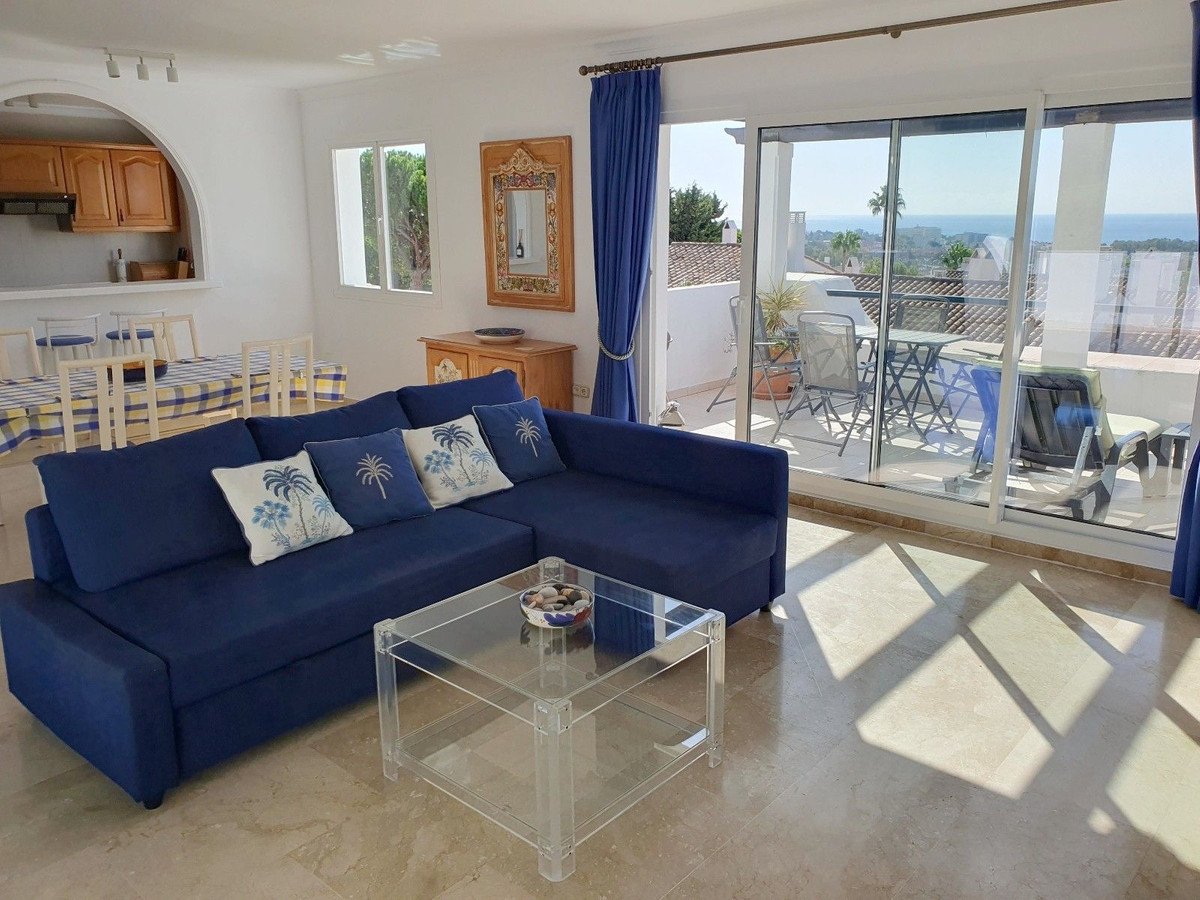 2 Bed Penthouse in El Paraiso