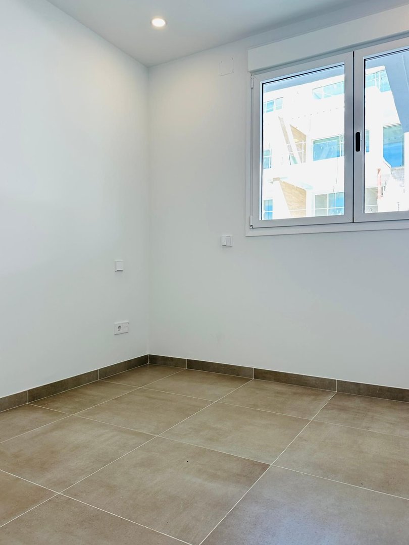 2 Bed Middle Floor Apartment in La Alcaidesa