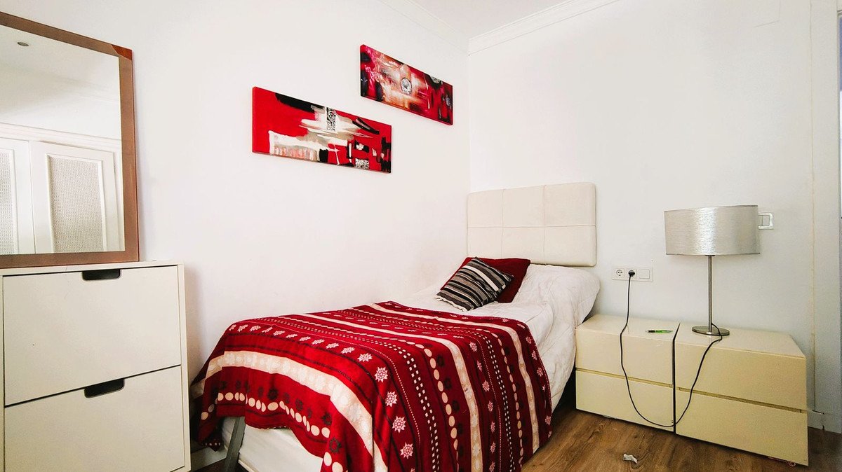3 Bed Middle Floor Apartment in La Quinta