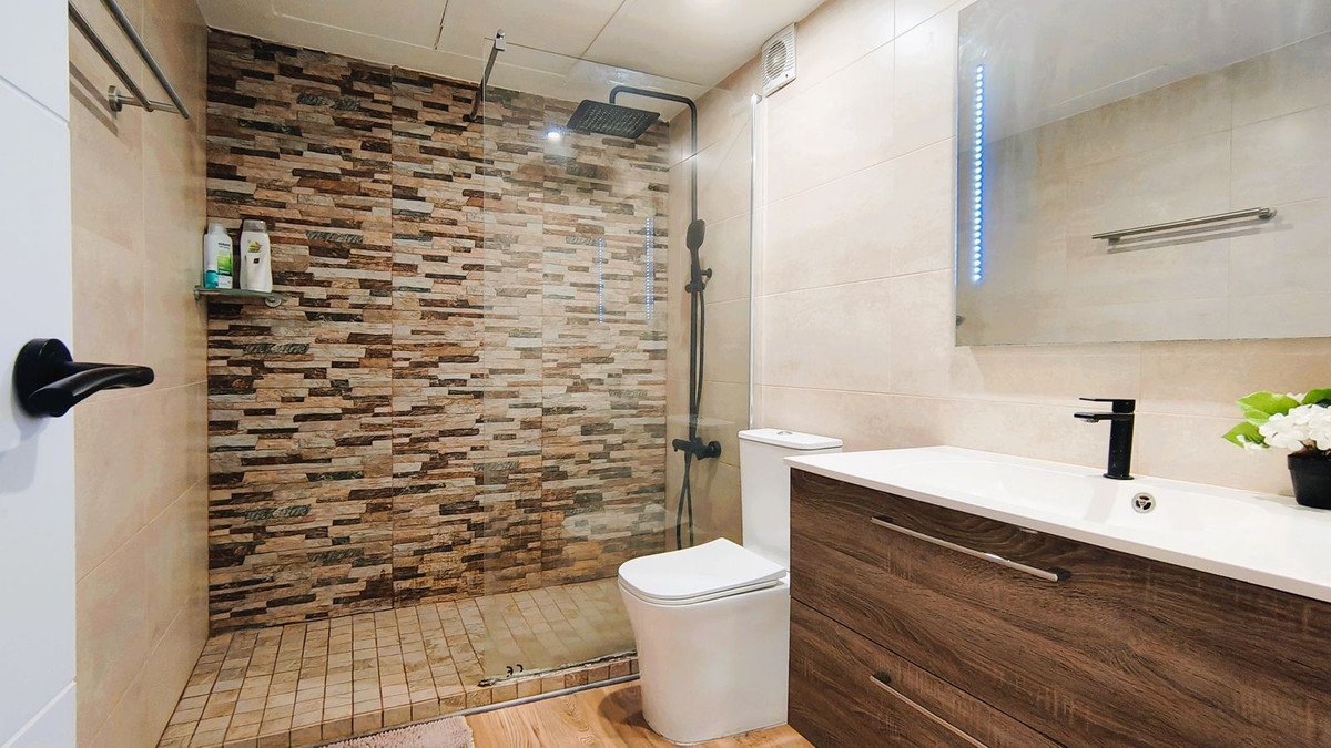 3 Bed Middle Floor Apartment in La Quinta