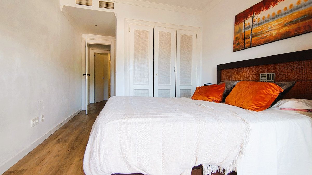 3 Bed Middle Floor Apartment in La Quinta