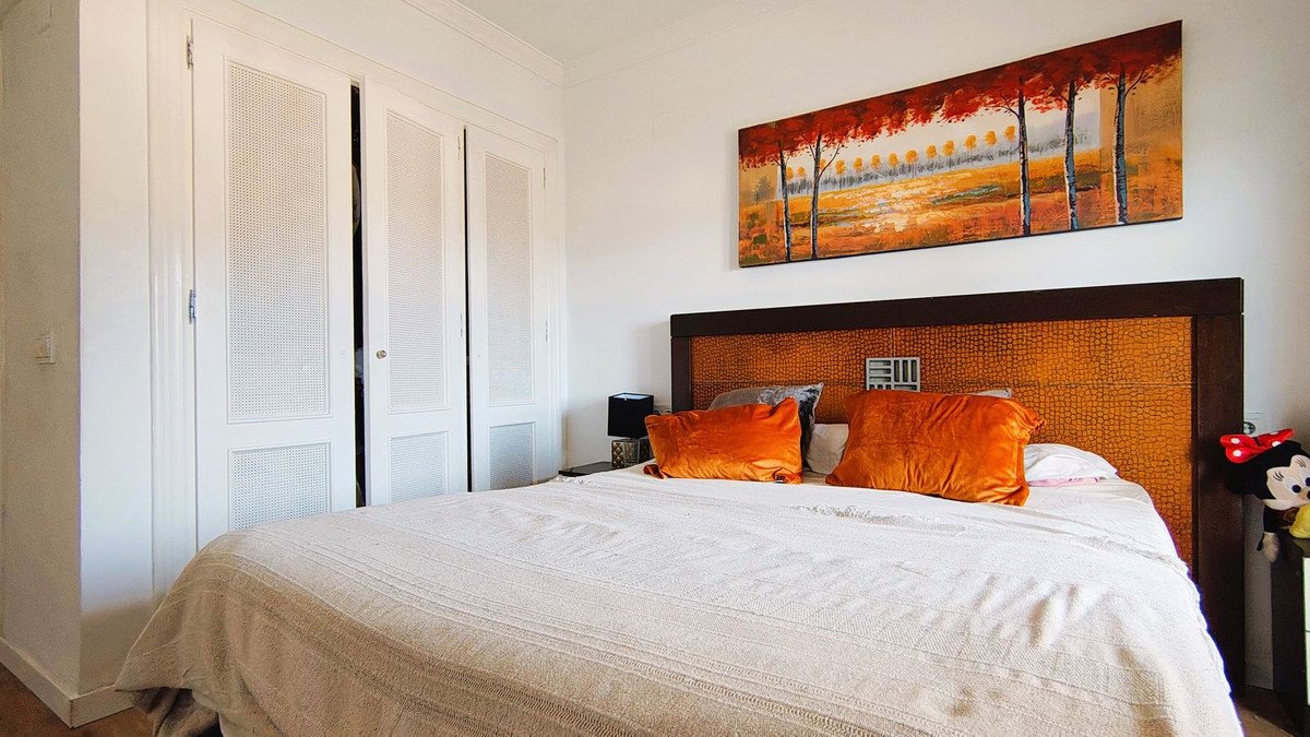 3 Bed Middle Floor Apartment in La Quinta