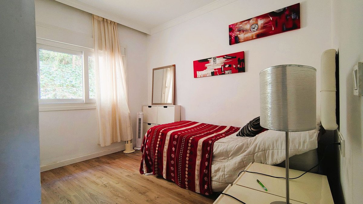 3 Bed Middle Floor Apartment in La Quinta