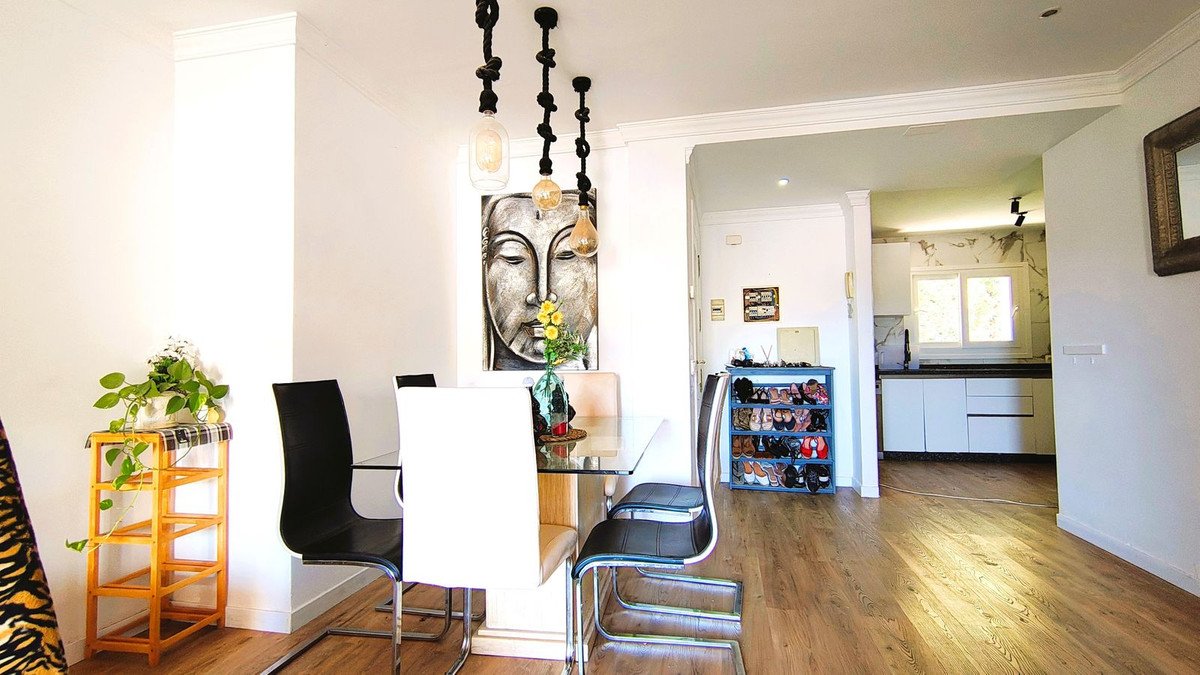 3 Bed Middle Floor Apartment in La Quinta