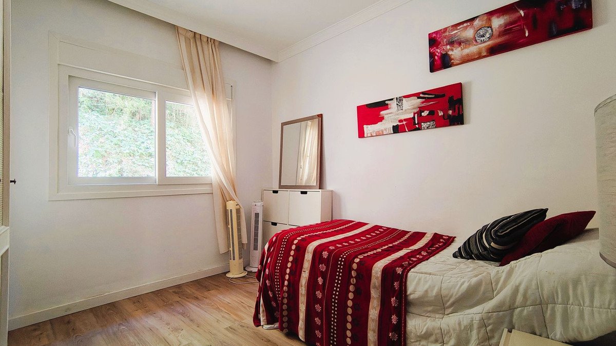 3 Bed Middle Floor Apartment in La Quinta