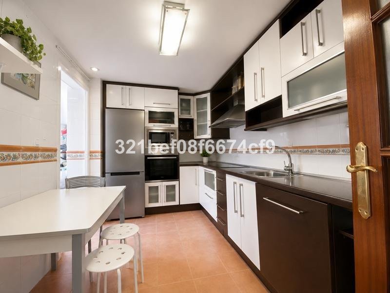 3 Bed Ground Floor Apartment in El Cónsul