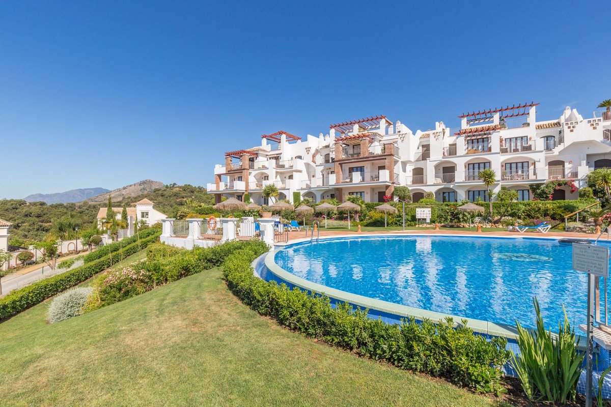 3 Bed Ground Floor Apartment in Los Arqueros