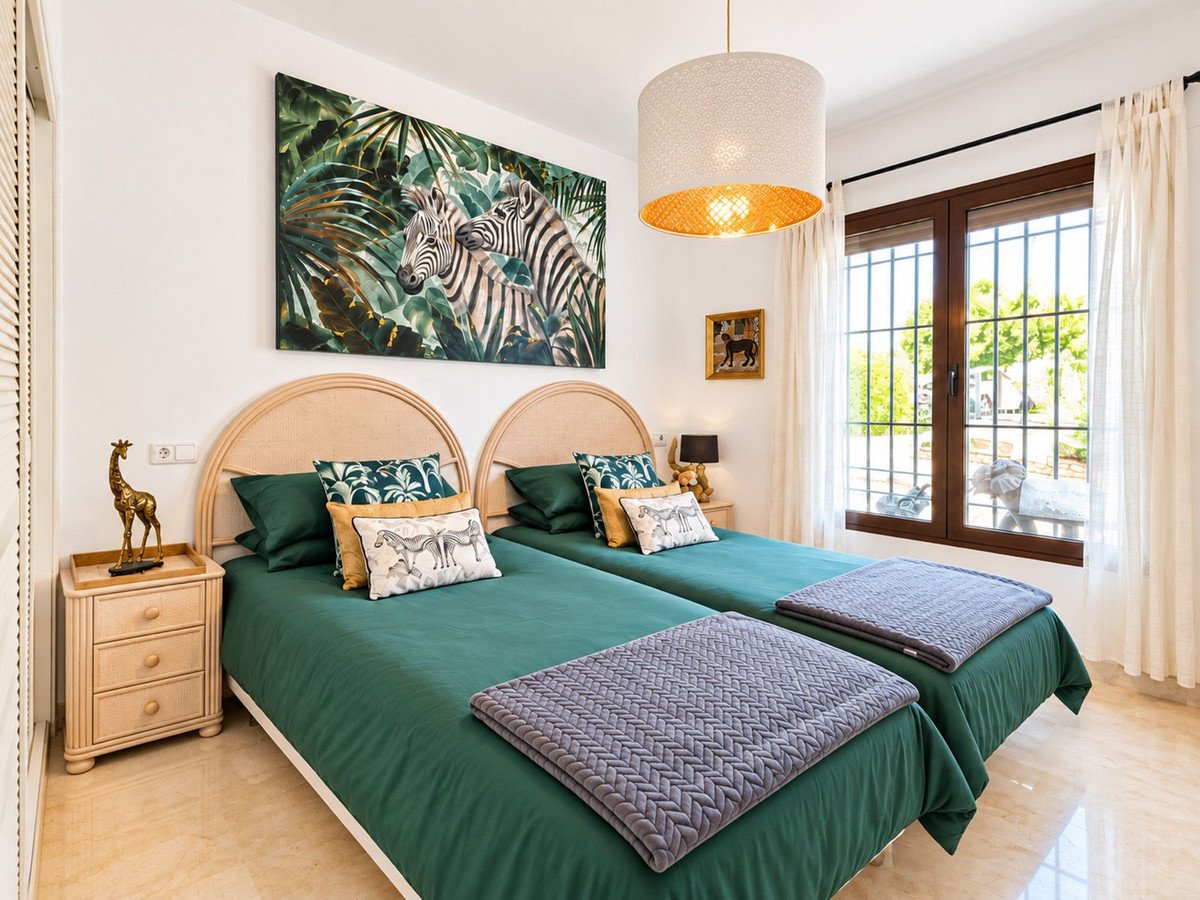 3 Bed Ground Floor Apartment in Los Arqueros