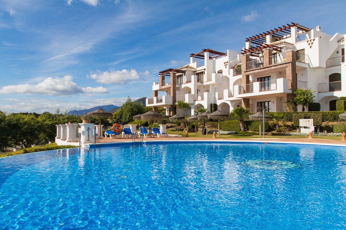 3 Bed Ground Floor Apartment in Los Arqueros
