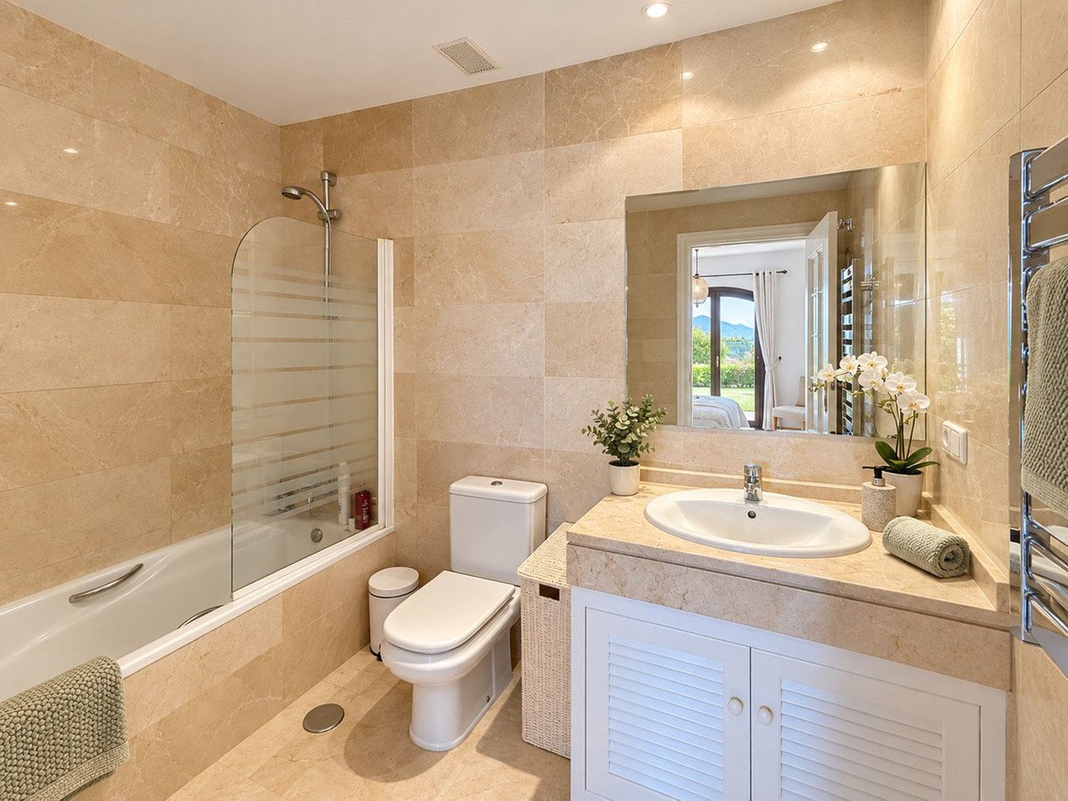 3 Bed Ground Floor Apartment in Los Arqueros