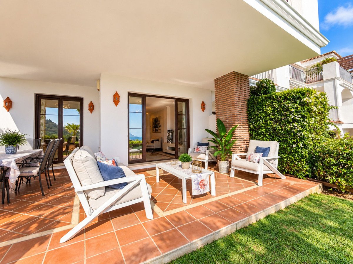 3 Bed Ground Floor Apartment in Los Arqueros