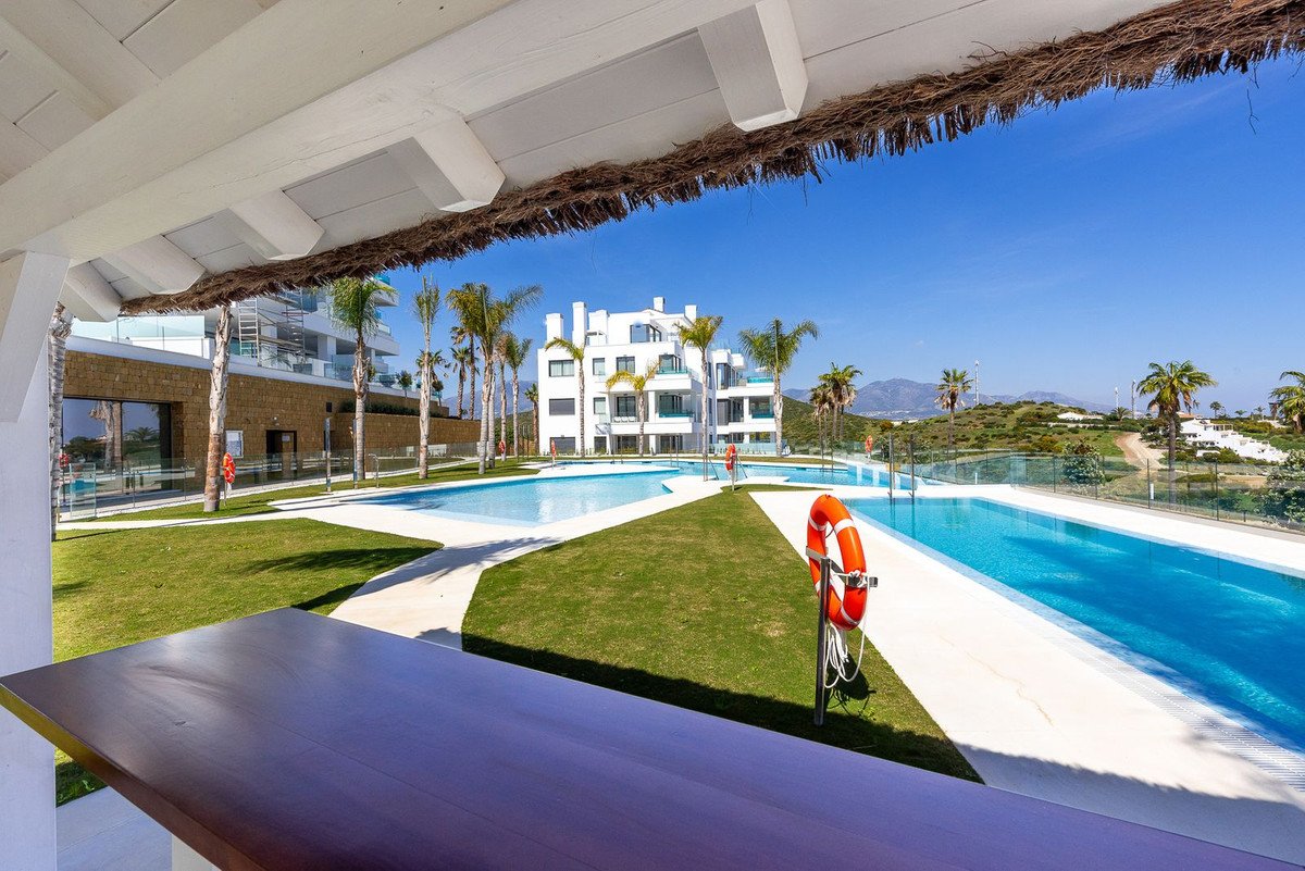 2 Bed Middle Floor Apartment in Mijas
