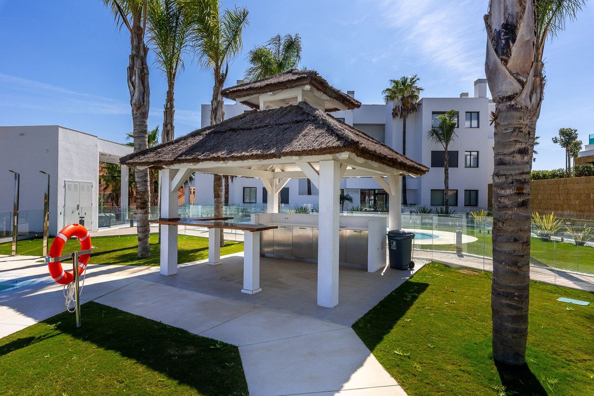 2 Bed Middle Floor Apartment in Mijas