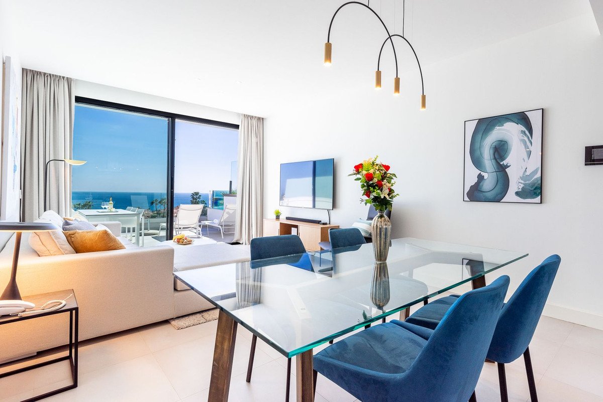 2 Bed Middle Floor Apartment in Mijas