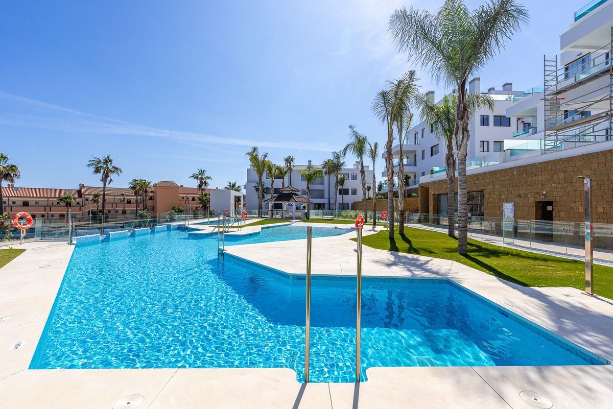 2 Bed Middle Floor Apartment in Mijas