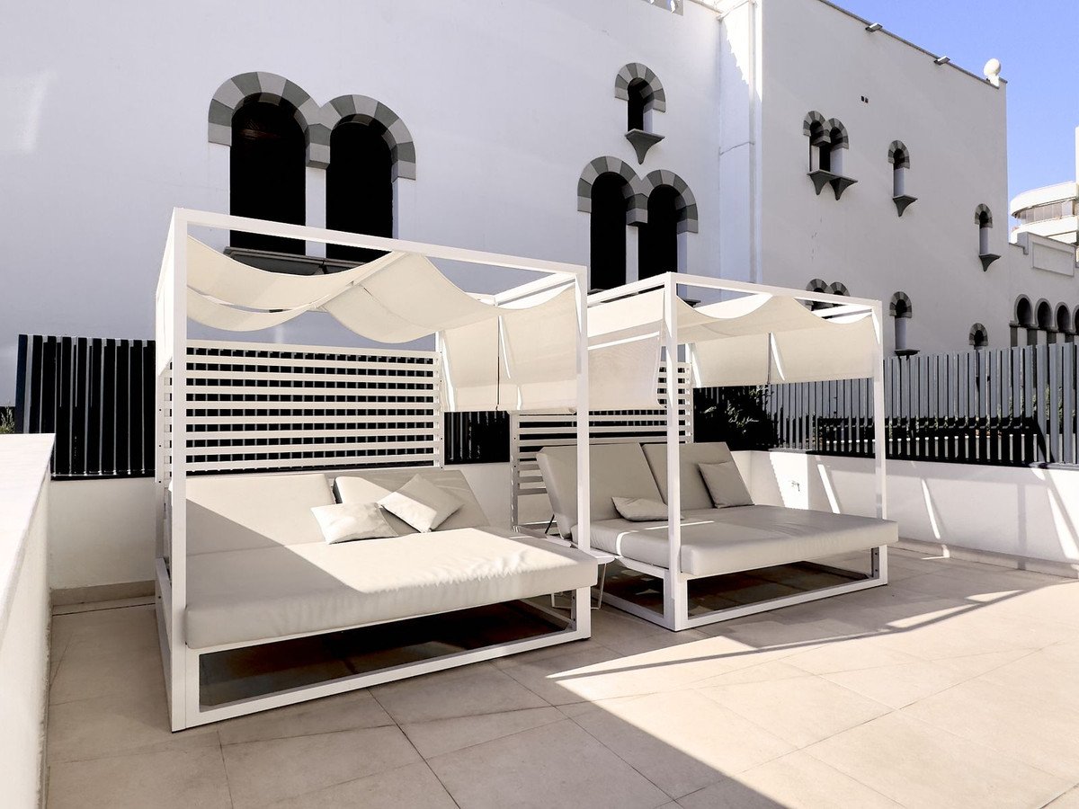2 Bed Middle Floor Apartment in Fuengirola