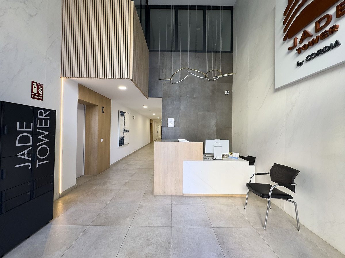 2 Bed Middle Floor Apartment in Fuengirola