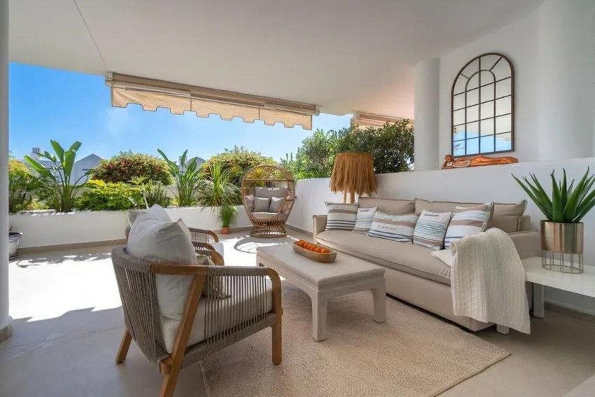 2 Bed Ground Floor Apartment in Nueva Andalucía