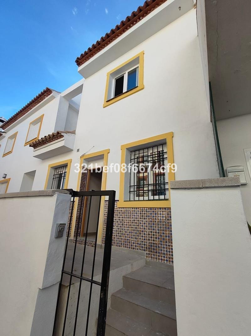 3 Bed Townhouse in Estepona