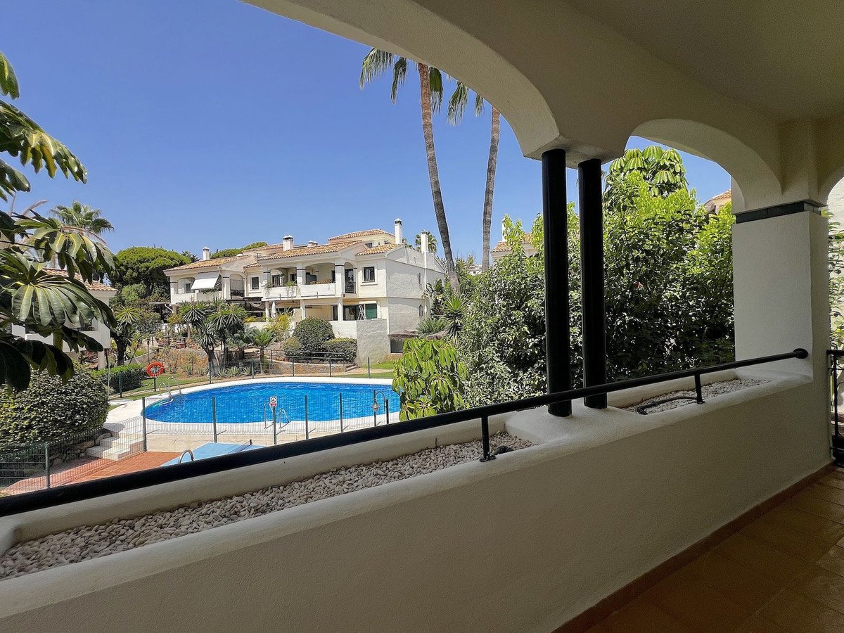 4 Bed Townhouse in Estepona