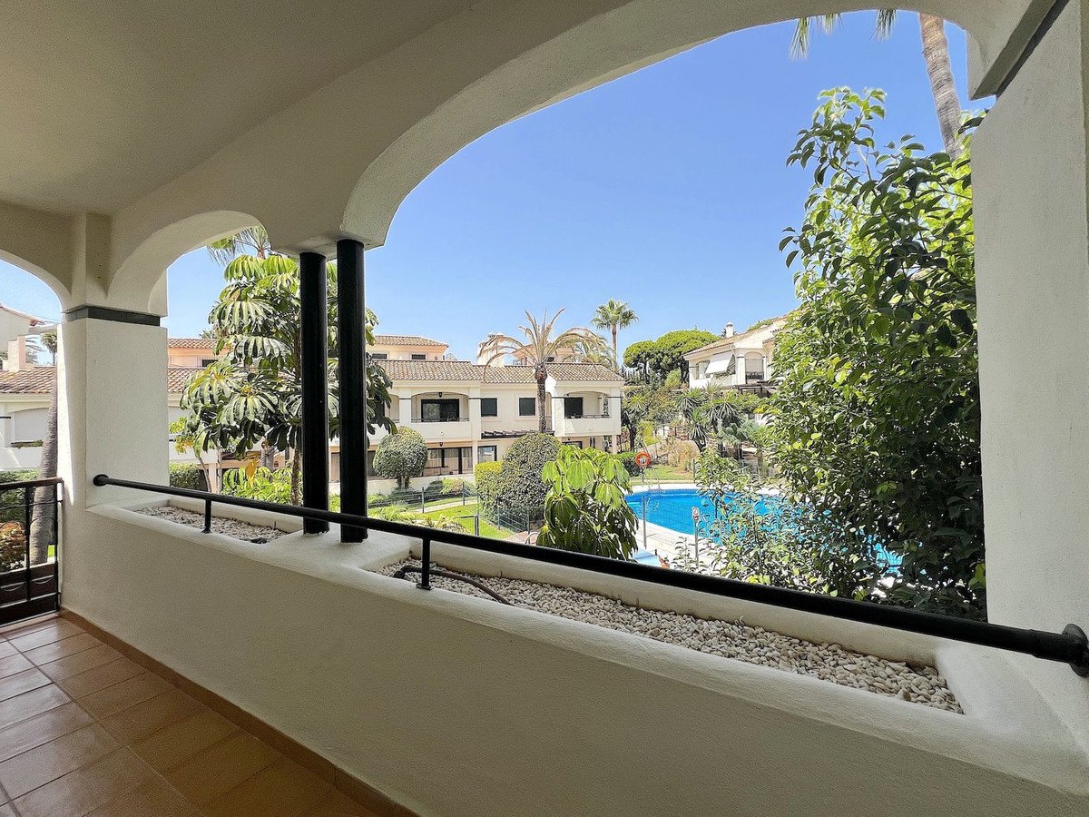 4 Bed Townhouse in Estepona