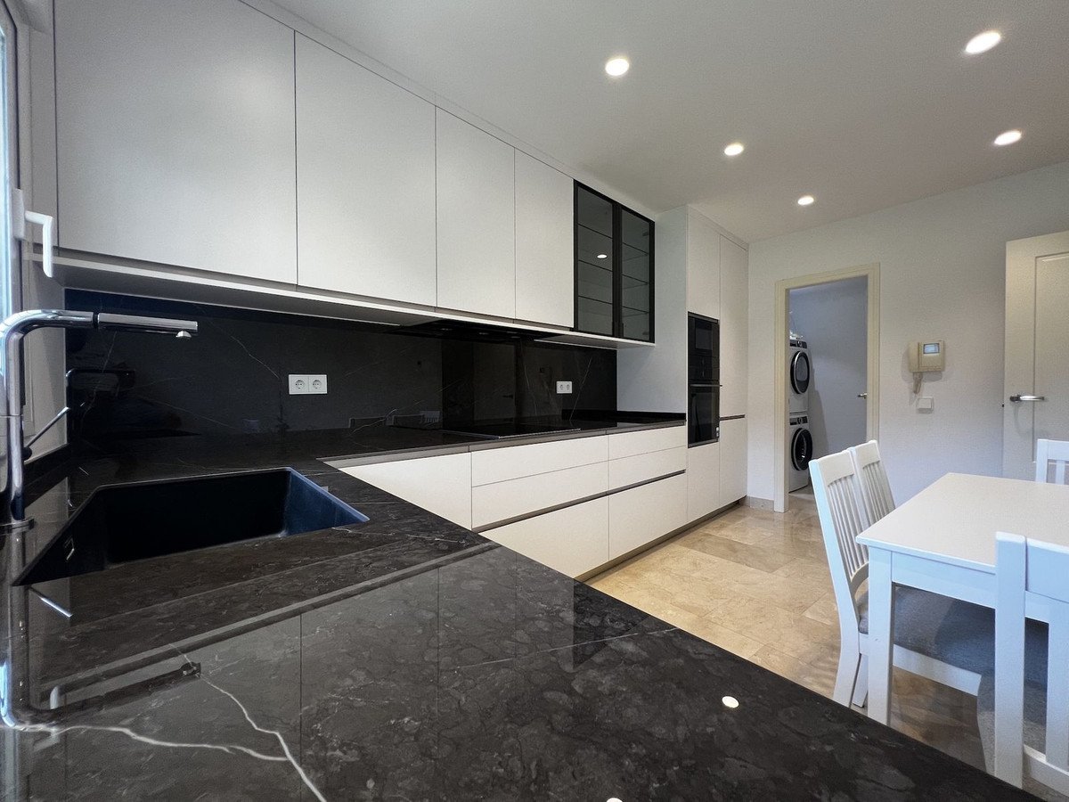 4 Bed Townhouse in Estepona